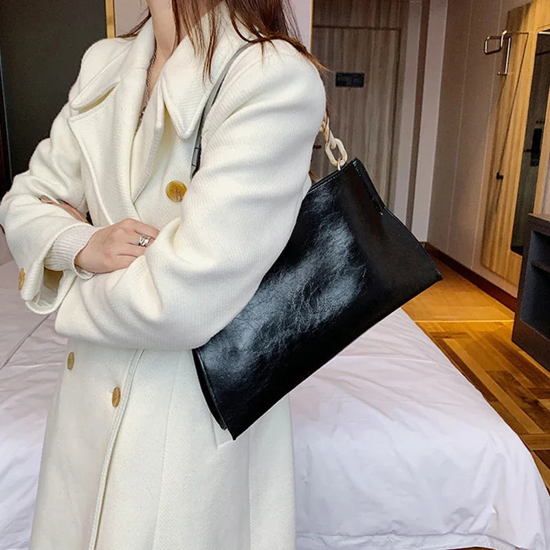 Elara Soft Luxe